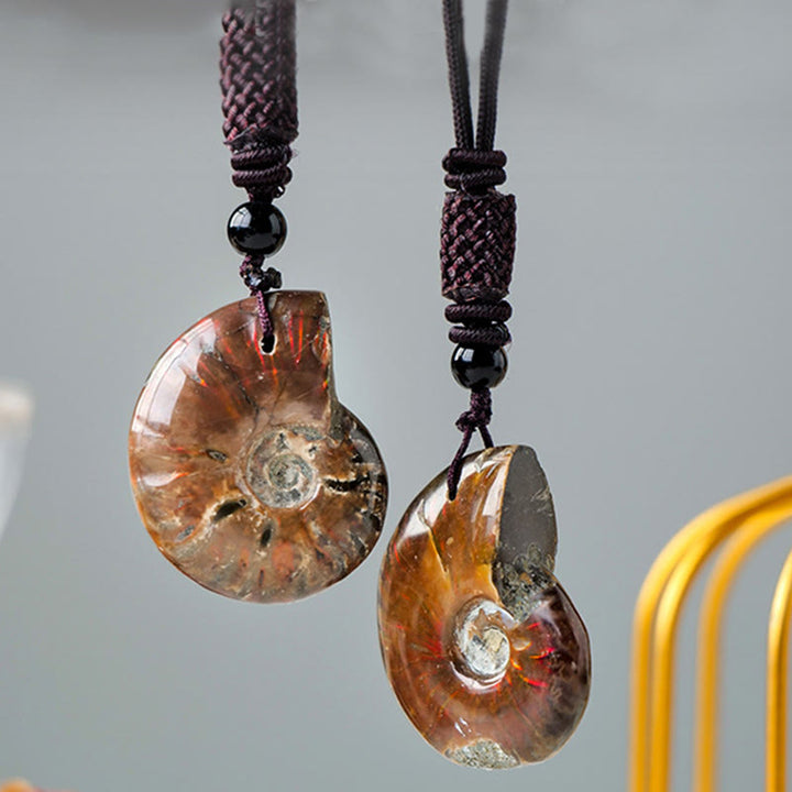 Colgante de collar curativo de meditación con patrón de caracol fósil de amonita Natural de Buddha Stones