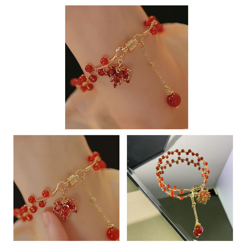 Pulsera con amuleto de la suerte de hoja de arce roja con Buddha Stones