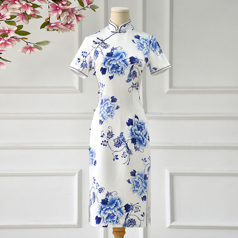 Vestido Cheongsam con estampado de flores de peonía de Color porcelana azul y blanca con Buddha Stones vestido Qipao para mujer - US14, UK/AU18, EU46 (4XL) - image 1