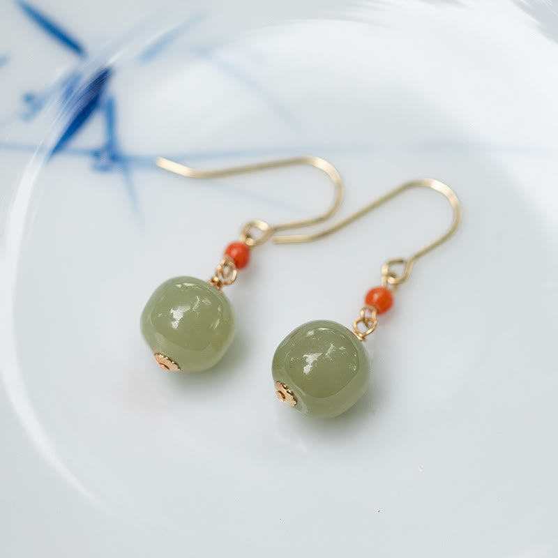 Pendientes Buddha Stones chapados en oro de 14 quilates, jade hetiano y ágata roja