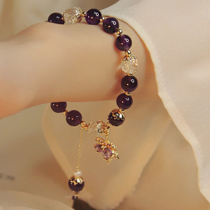 Pulsera con dije de hoja de arce curativa de amatista natural chapada en oro de 14 quilates con piedras de Buddha Stones