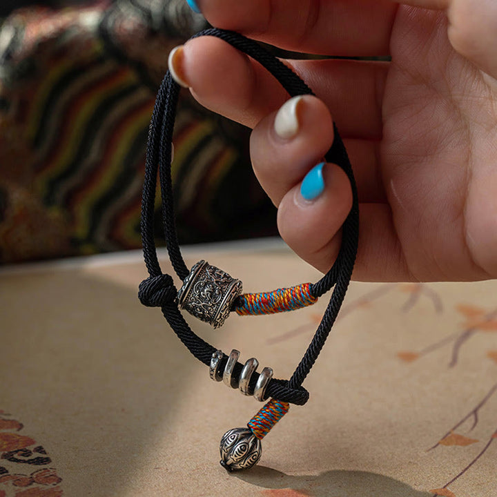 Pulsera de doble envoltura con amuleto tallado Om Mani Padme Hum tibetano con Buddha Stones