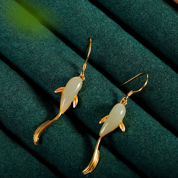Pendientes colgantes con diseño de pez y suerte de jade