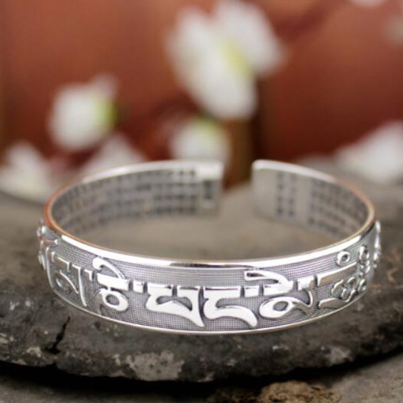 Brazalete de pulsera de oración y meditación de cobre blanco sánscrito tibetano con Buddha Stones