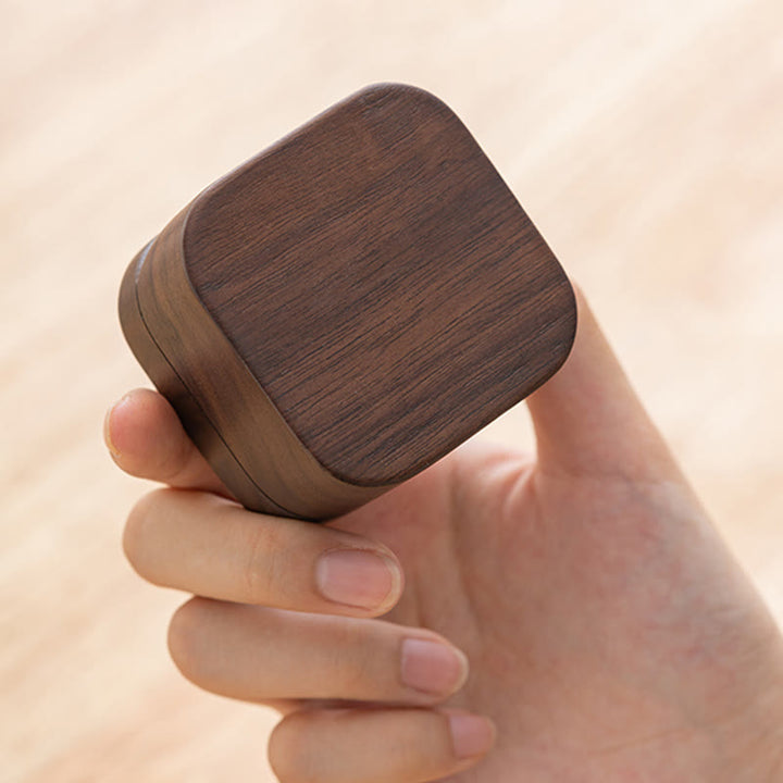 Caja de regalo de madera de hoja de caja de almacenamiento de joyería de anillo de madera de nogal negro hecha a mano Retro