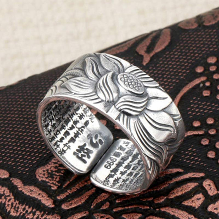 Anillo de protección Sutra de corazón con símbolo de loto de plata de ley 999 con Buddha Stones