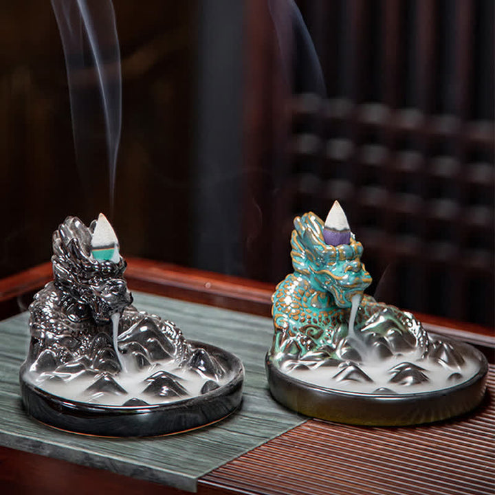 Decoración de quemador de incienso de fuente de humo de reflujo de cerámica con patrón de dragón