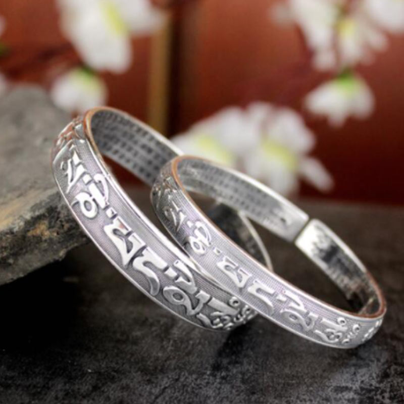 Brazalete de pulsera de oración y meditación de cobre blanco sánscrito tibetano con Buddha Stones