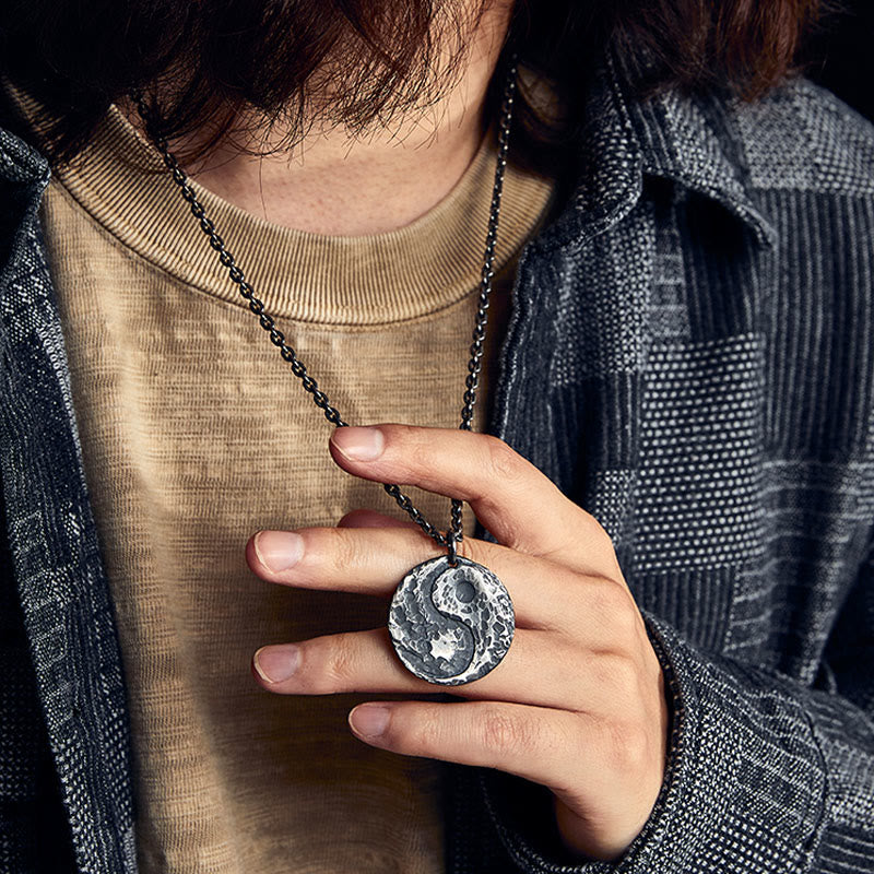 Collar con colgante de armonía con textura de martillo Yin Yang de plata de ley 990 con Buddha Stones - image 4